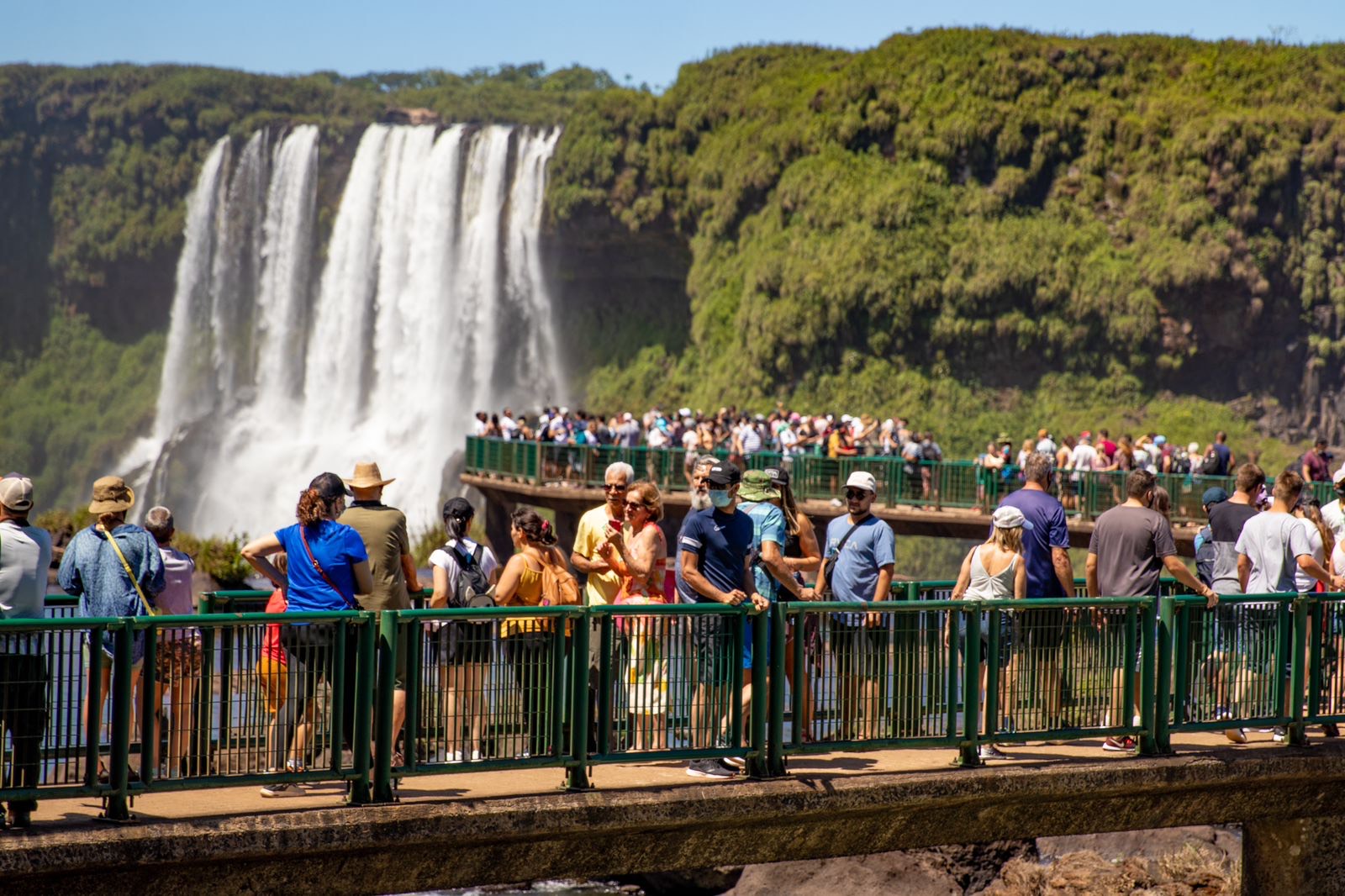 Higround Comemora Final Épico de Ataque dos Titãs e Décimo Aniversário com  Coleção Exclusiva